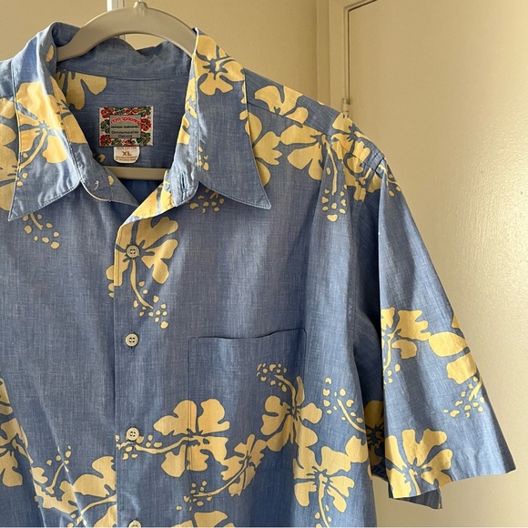 Reyn Spooner Blue and Yellow Hibiscus Shirt - Picture 4 of 9
